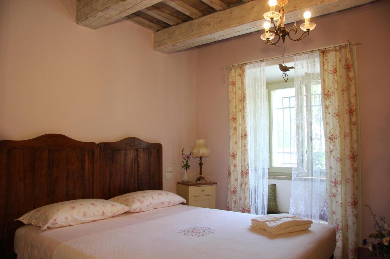 Poggio Dei Prugnoli Bed & Breakfast Tavoleto Dış mekan fotoğraf