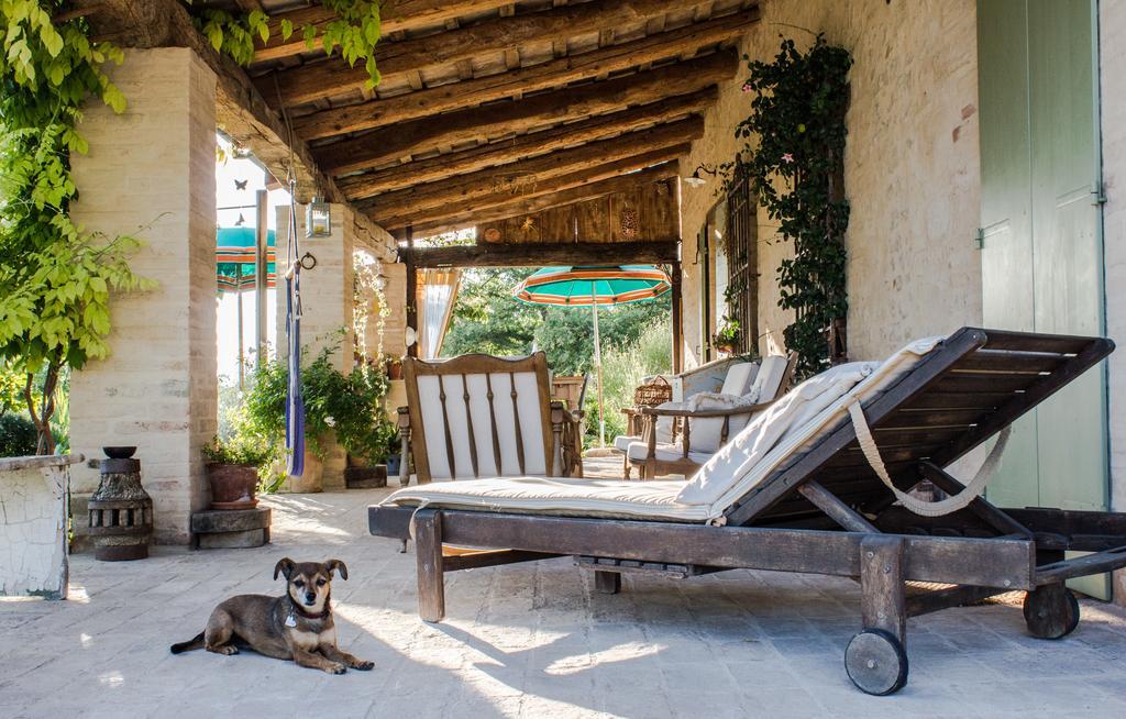 Poggio Dei Prugnoli Bed & Breakfast Tavoleto Dış mekan fotoğraf