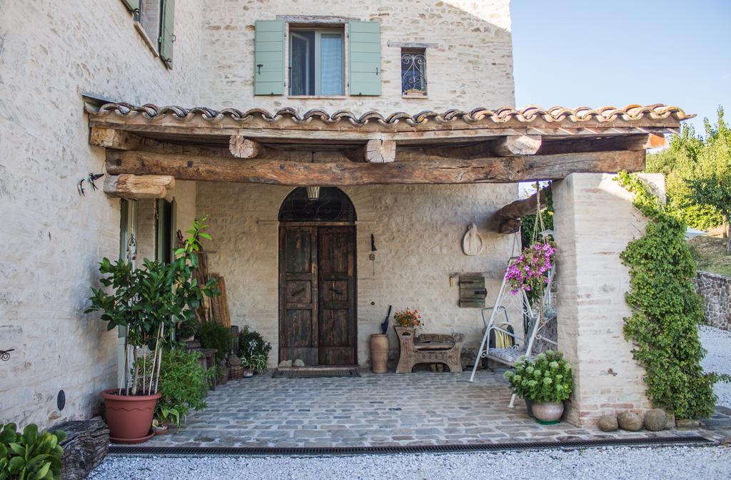 Poggio Dei Prugnoli Bed & Breakfast Tavoleto Dış mekan fotoğraf