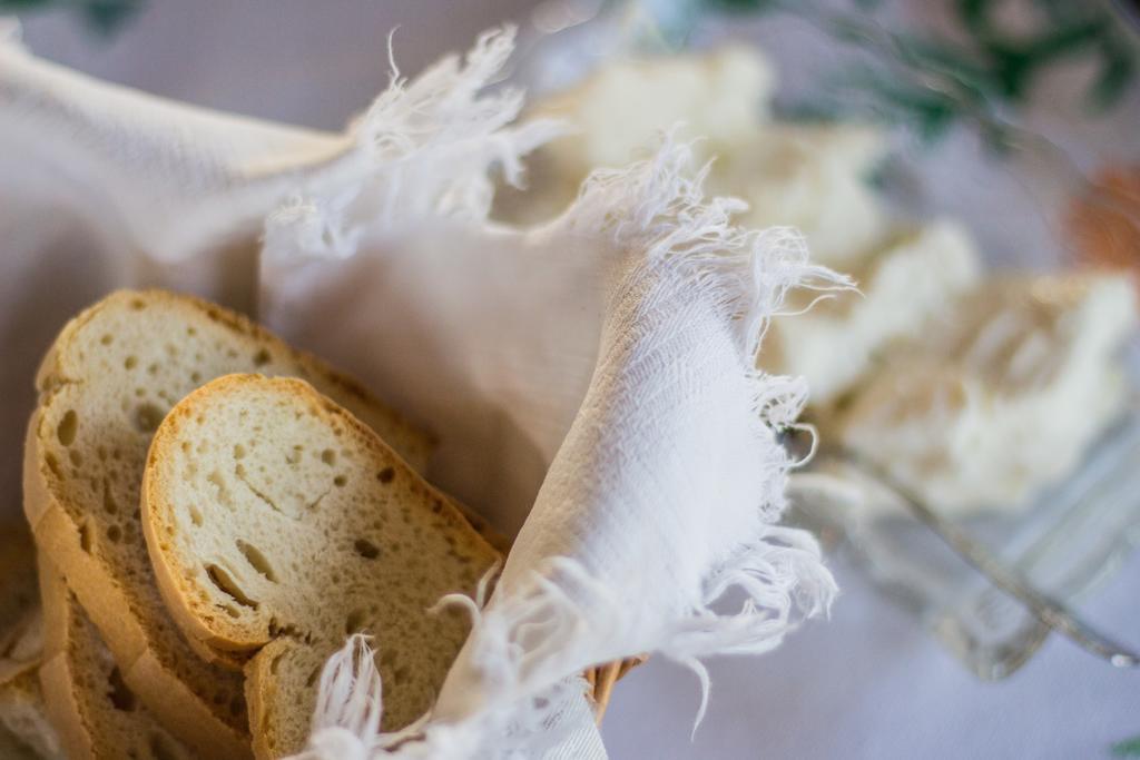 Poggio Dei Prugnoli Bed & Breakfast Tavoleto Dış mekan fotoğraf
